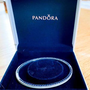 Authentic Pandora Bangle Radiant Hearts of PANDORA White Enamel W/CZ Size 1